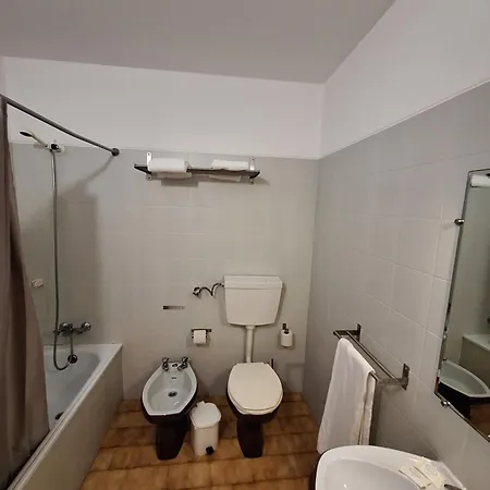 ゲストハウス Mafra Guest House 3*