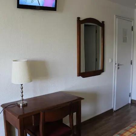 Mafra Guest House ゲストハウス 3*